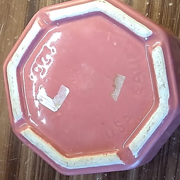 Vintage pink USA California pottery succulent planter - Picture 3 of 3